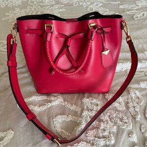 🌺 NWT MICHAEL KORS 🌺 BLAKELY BUCKET LEATHER BAG